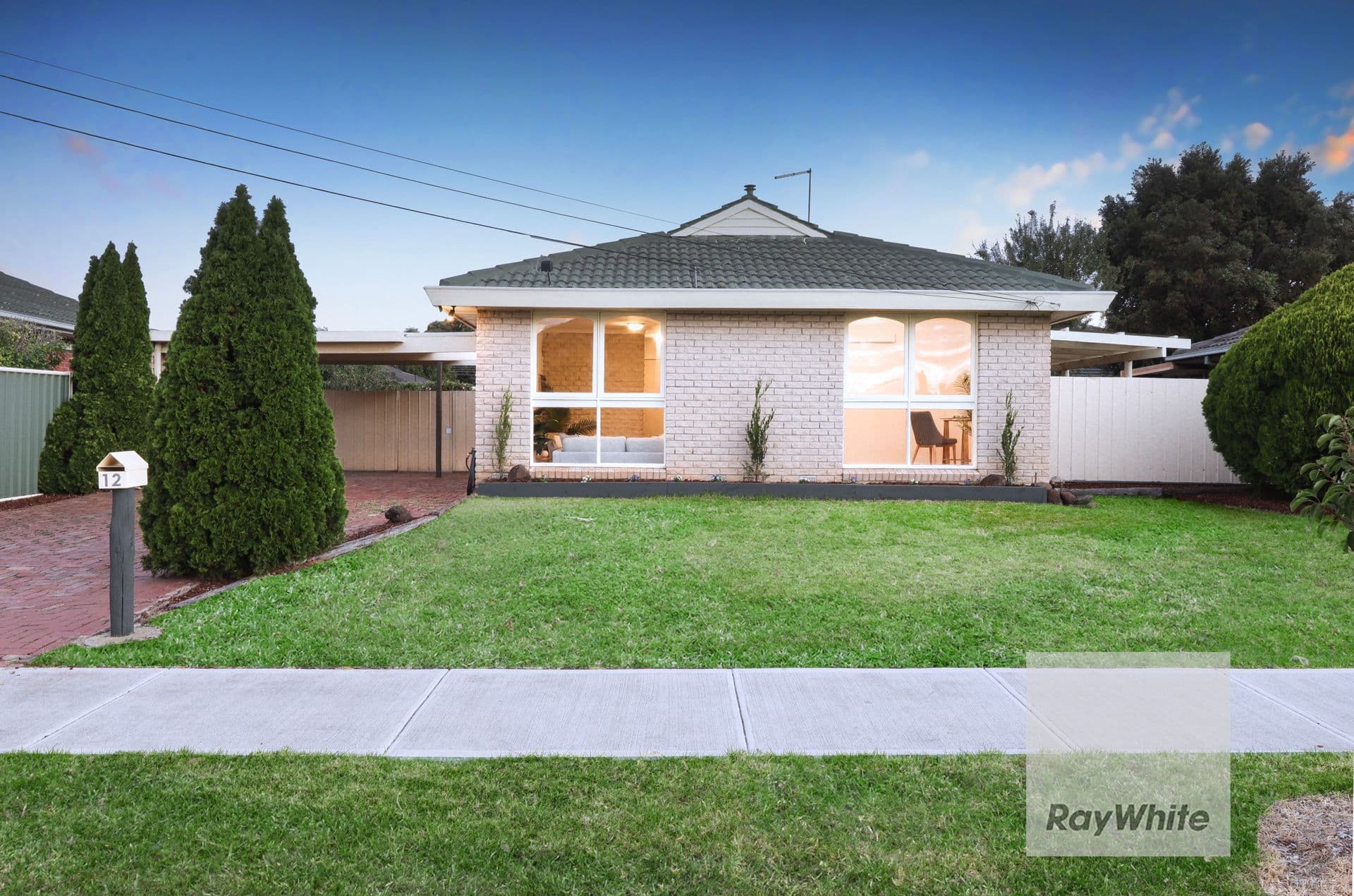 12 Wolverton Drive, Gladstone Park VIC 3043, Gladstone Park - Thumbnail 2