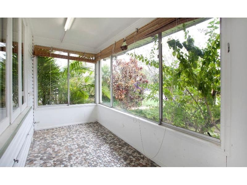 11 Strathdale Street, ASPLEY QLD 4034, Aspley - Thumbnail 3
