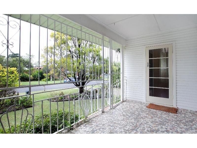11 Strathdale Street, ASPLEY QLD 4034, Aspley - Thumbnail 4