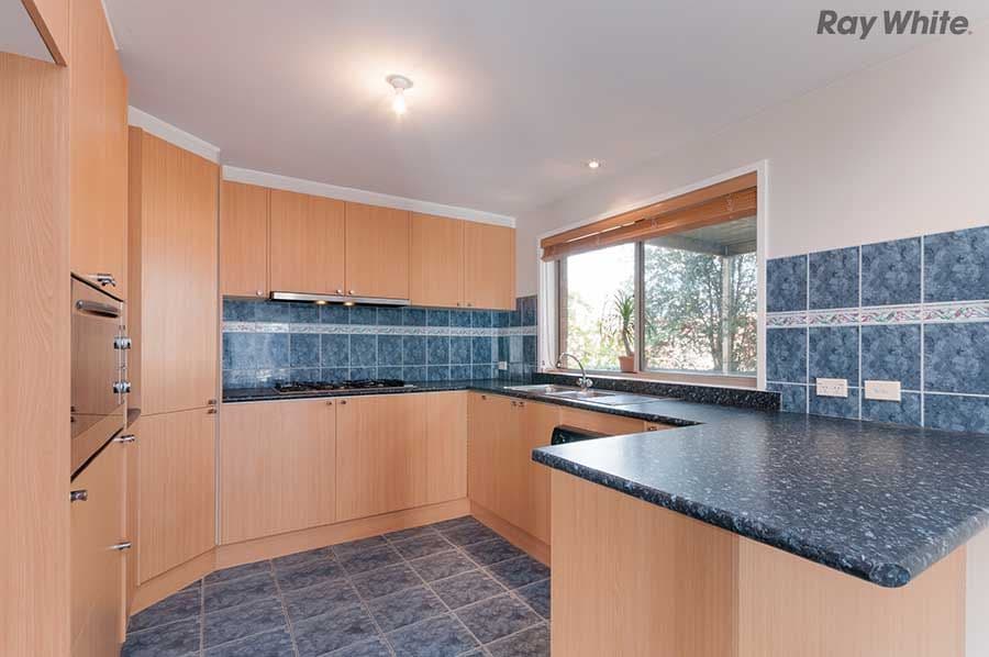 2 Freeman Avenue, BURNSIDE VIC 3023, Burnside - Thumbnail 2