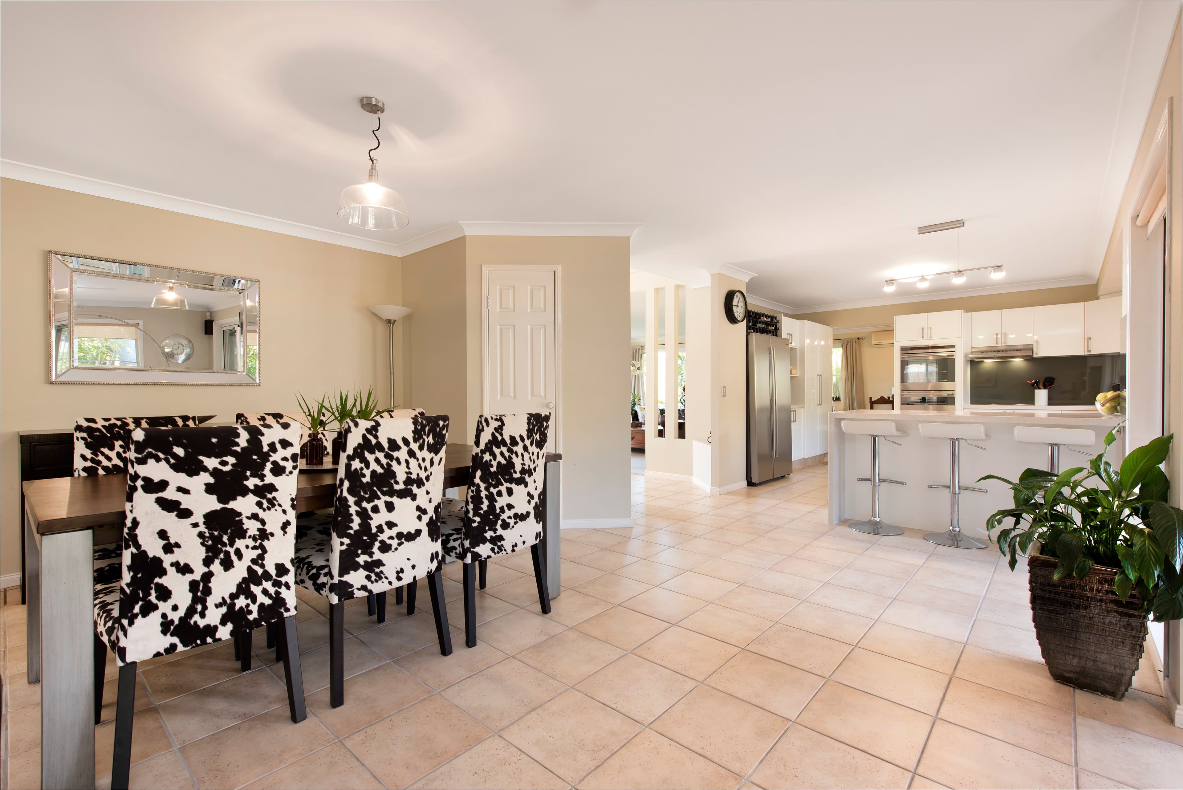 15 Beaulieu Crescent, Carindale QLD 4152, Carindale - Thumbnail 5