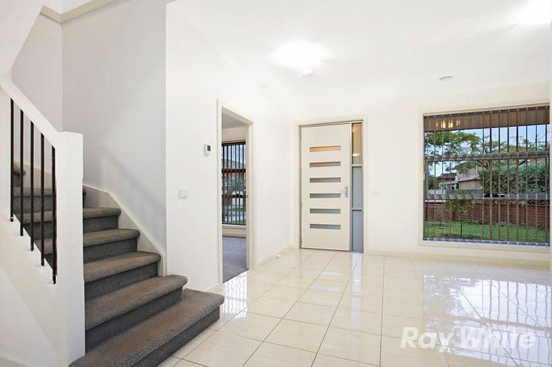 36 Highland Avenue, Oakleigh East VIC 3166, Oakleigh East - Thumbnail 2