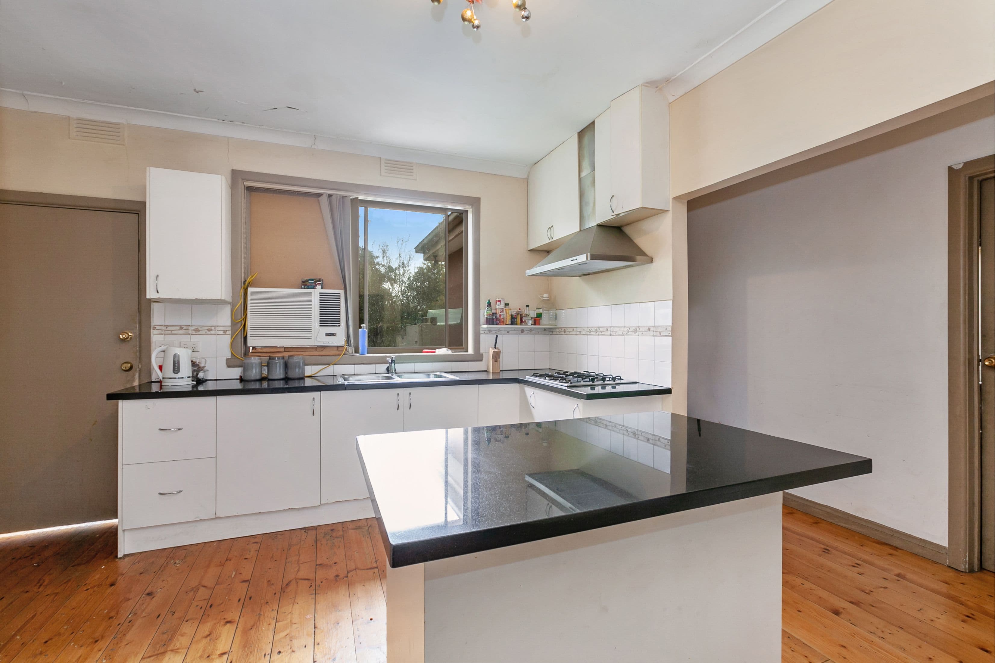 12 Northernhay Street, Reservoir VIC 3073, Reservoir - Thumbnail 2