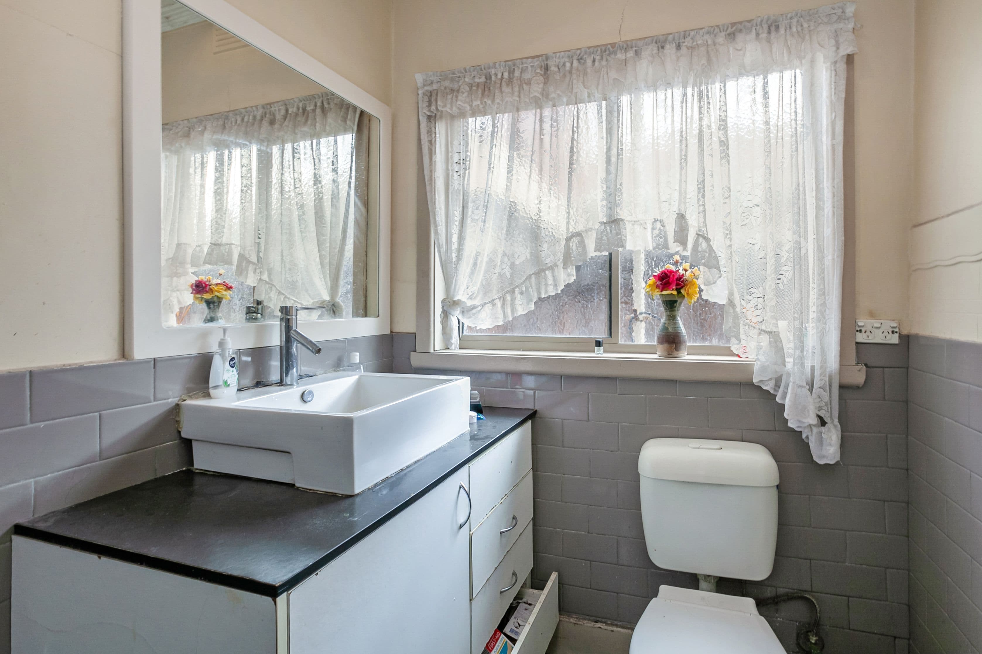 12 Northernhay Street, Reservoir VIC 3073, Reservoir - Thumbnail 4