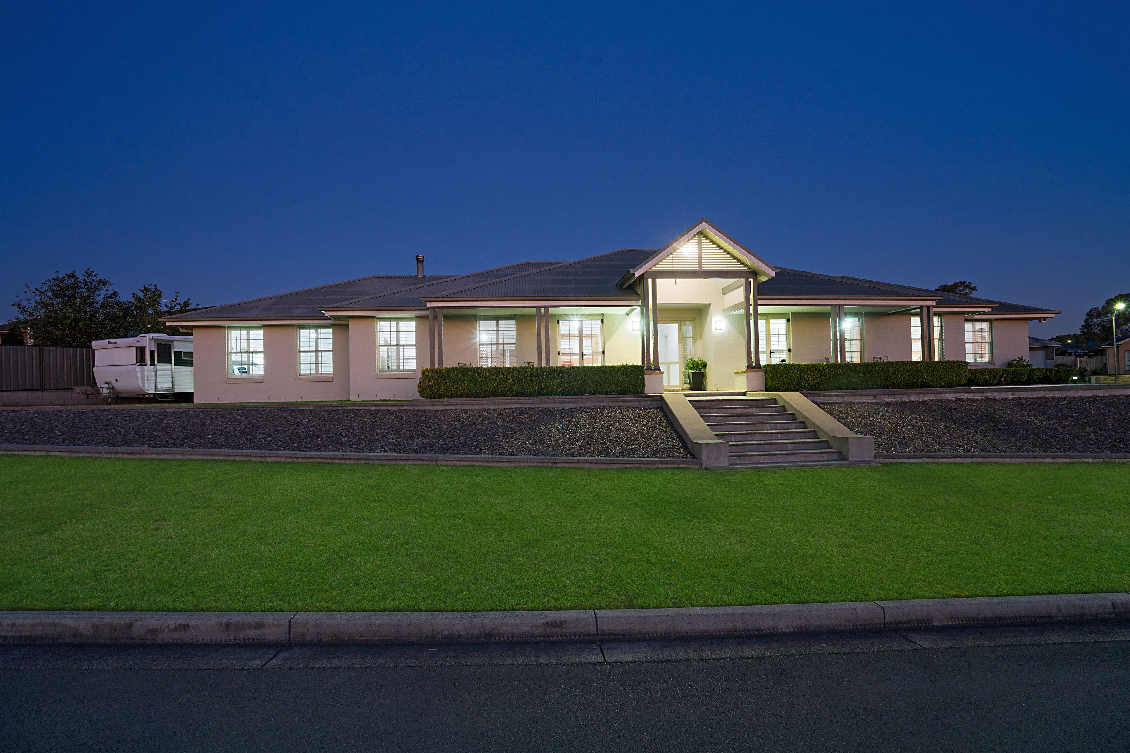 2 Susan Place, Raworth - Image 1