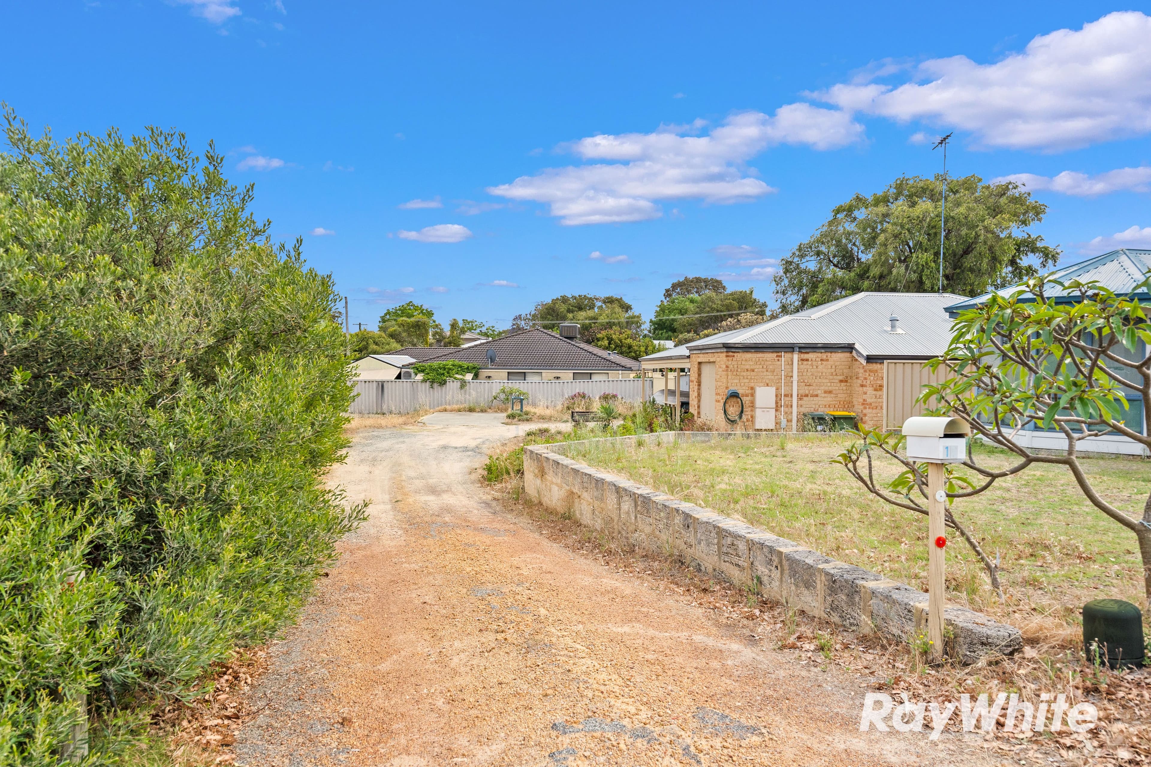 19 Kennett Place, Dawesville WA 6211, Dawesville - Thumbnail 2