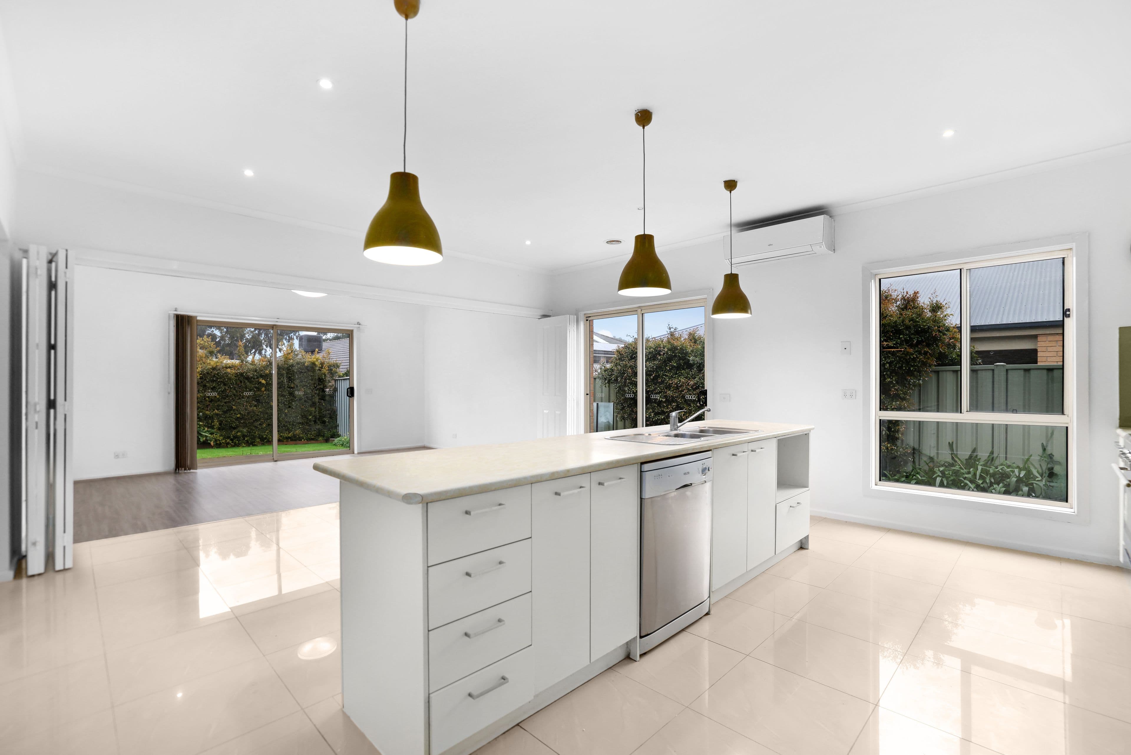 77 Botanical Drive, Caroline Springs VIC 3023, Caroline Springs - Thumbnail 4