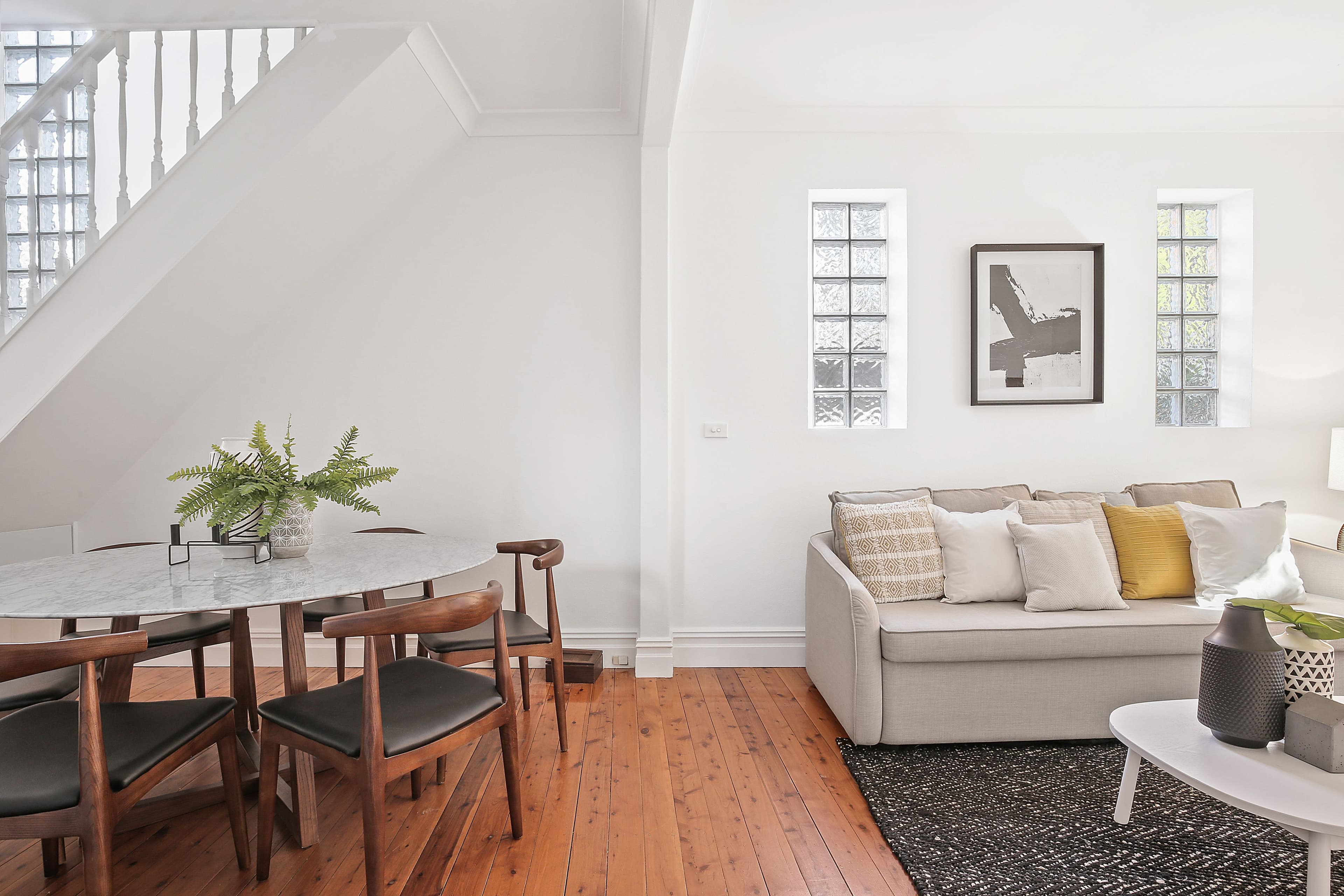 6 Whitehorse Street, Newtown - Thumbnail 4