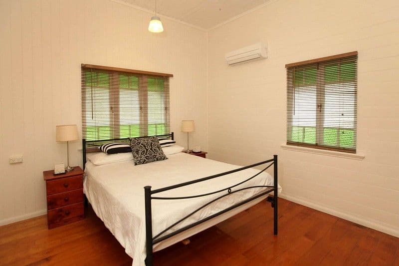 31 Eleventh Avenue, RAILWAY ESTATE QLD 4810, Railway Estate - Thumbnail 5