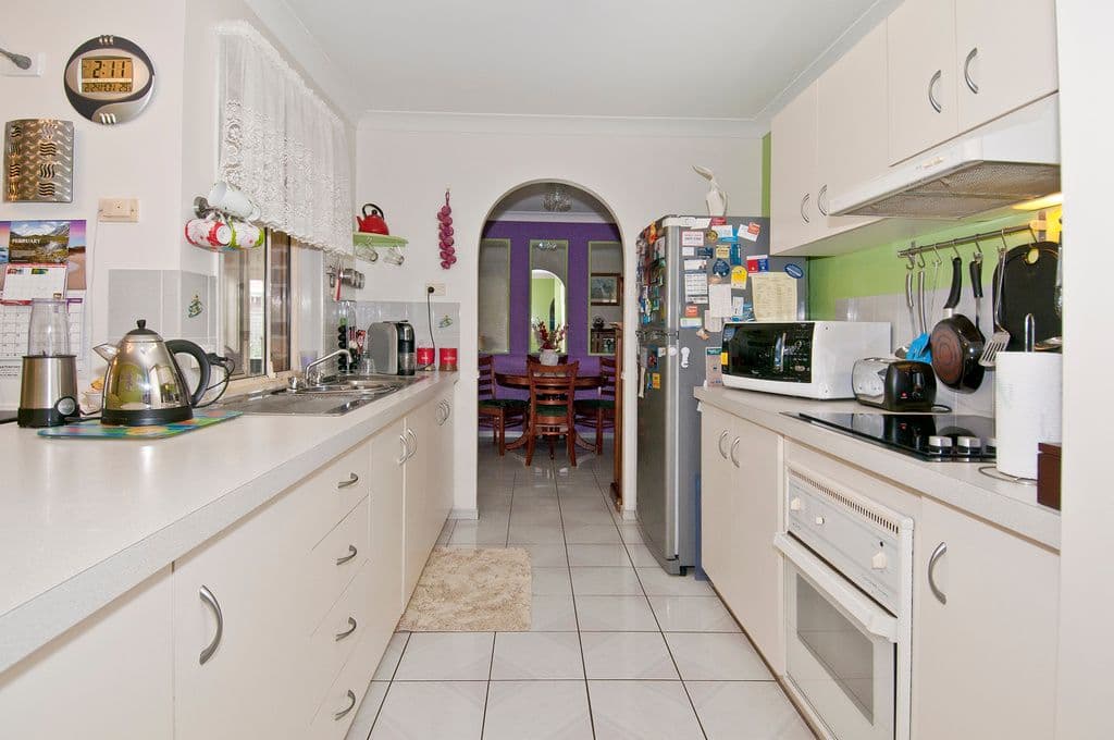 9 Foxdale Court, WATERFORD WEST QLD 4133, Waterford West - Thumbnail 8