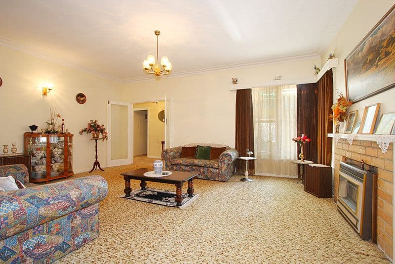 1090 North Road, BENTLEIGH EAST VIC 3165, Bentleigh East - Thumbnail 2