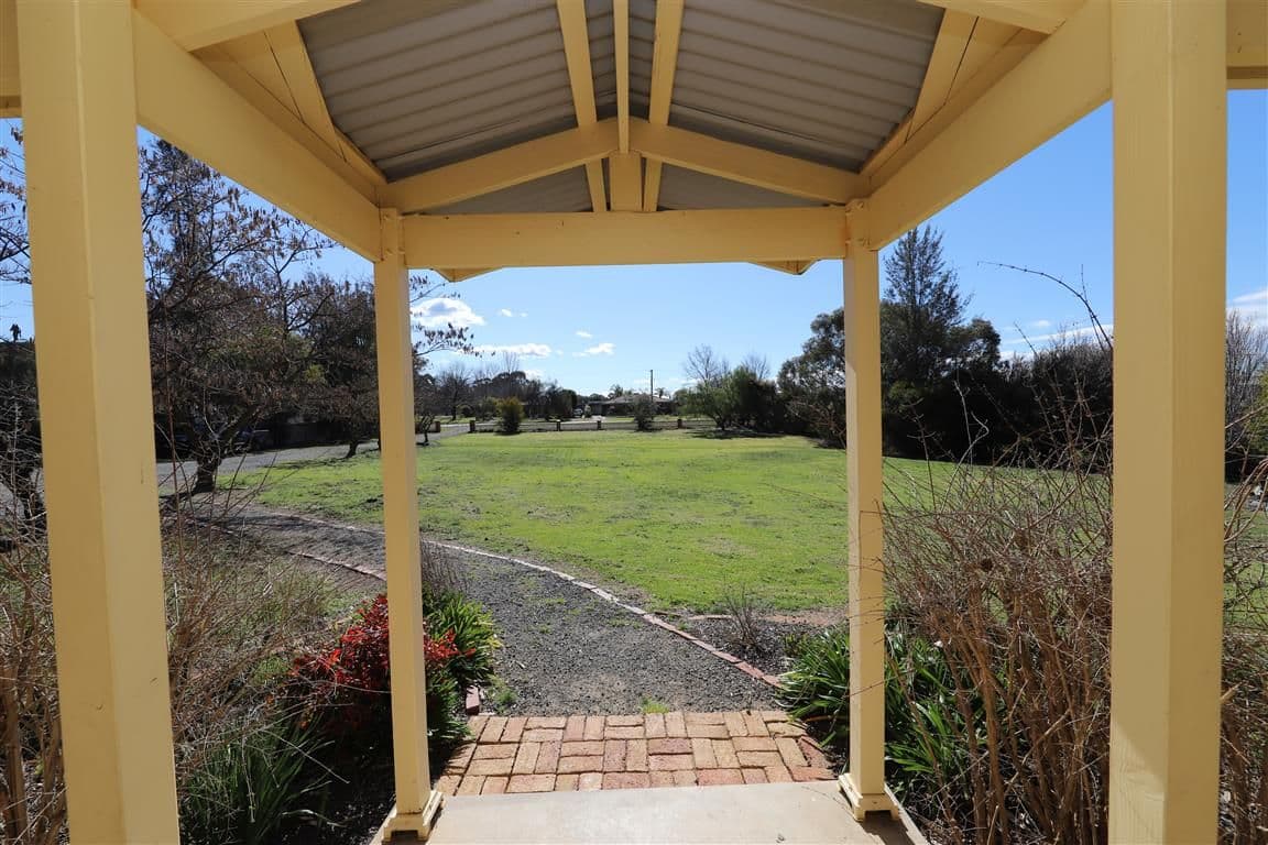 60 Currawong Road, Tumut - Thumbnail 7