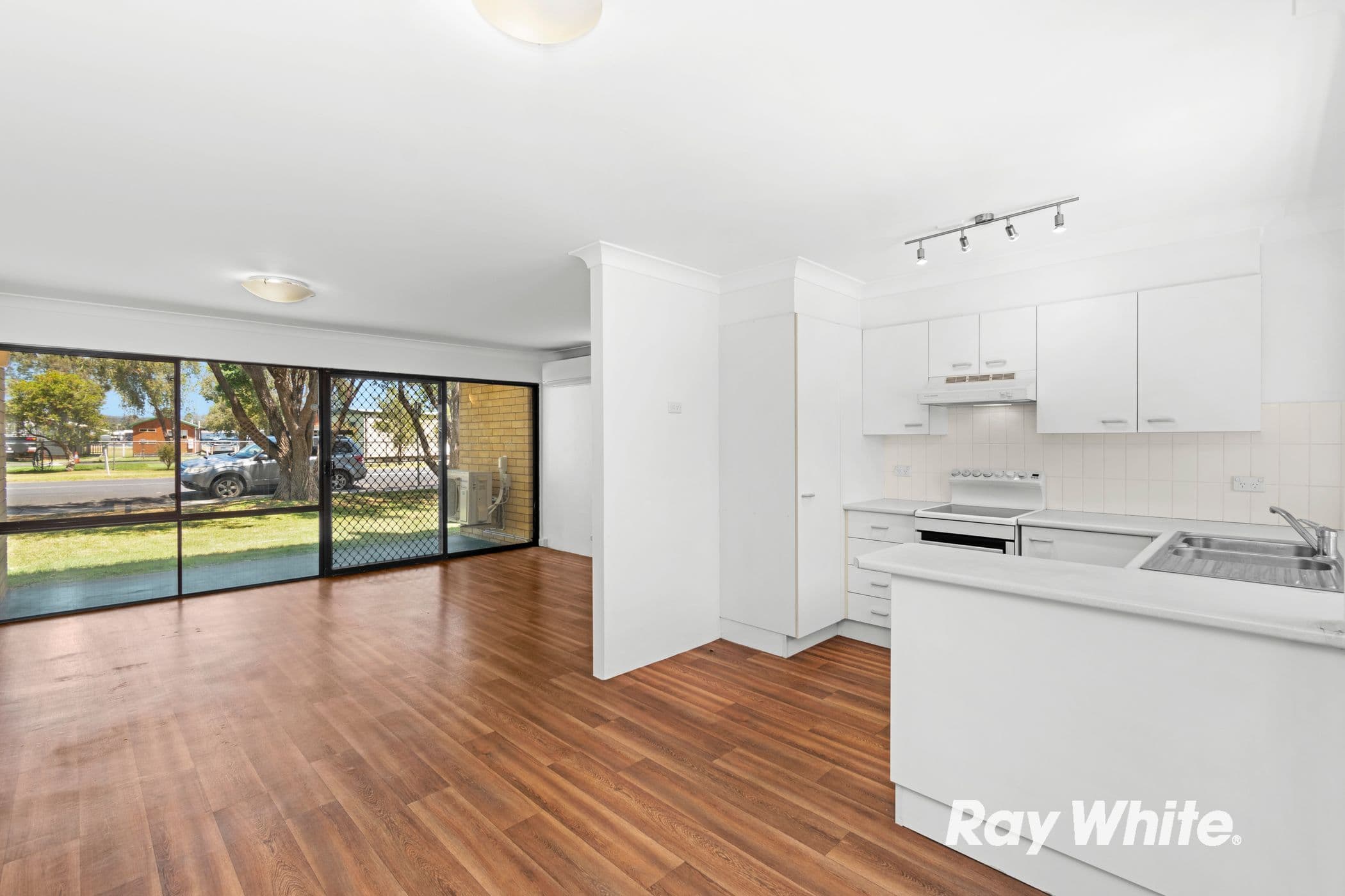 47 Freedom Crescent, South Ripley QLD 4306, South Ripley - Thumbnail 5