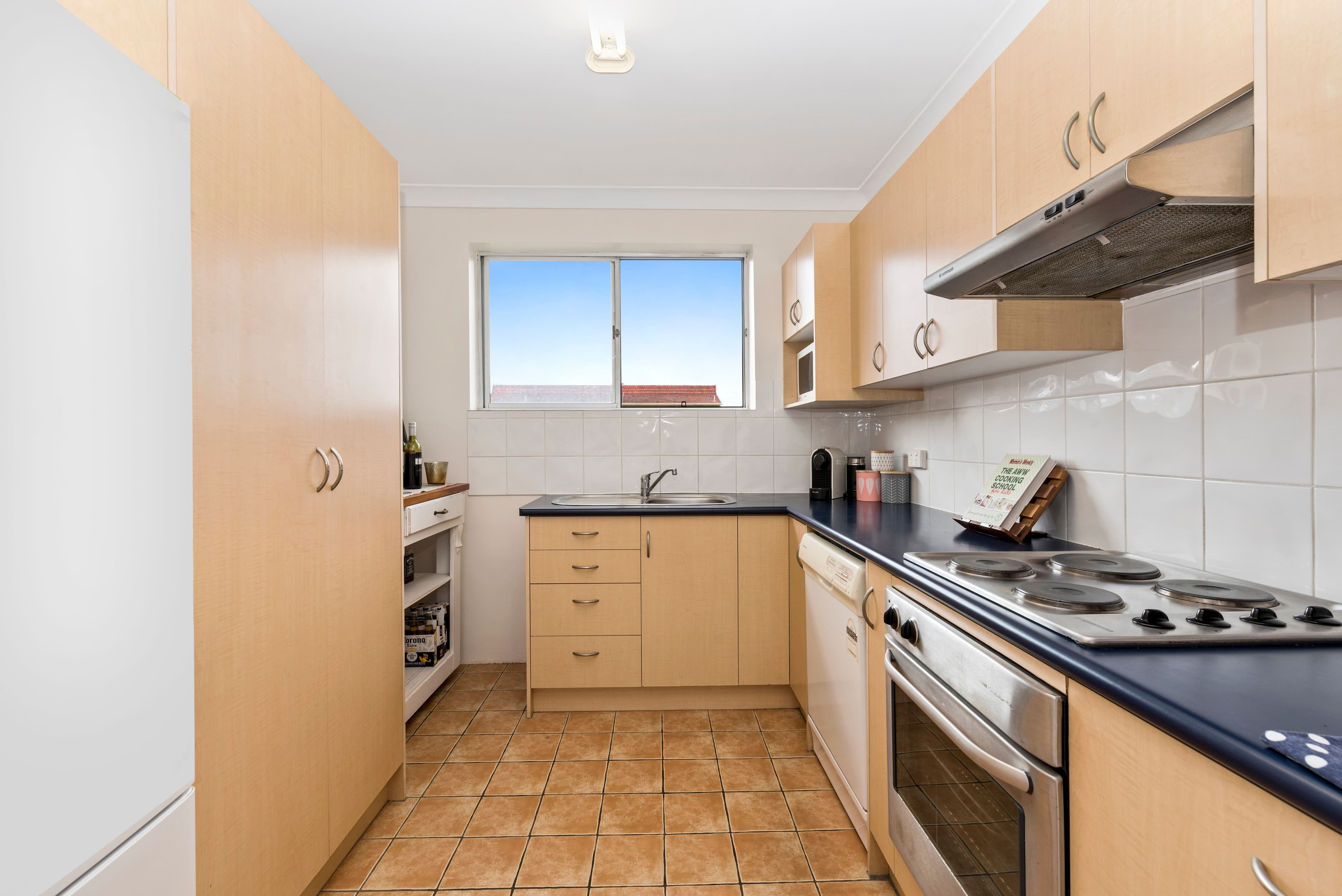 35 Amelia Street, Coorparoo QLD 4151, Coorparoo - Thumbnail 2