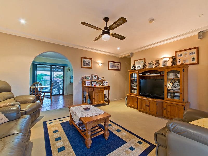 10 Williams Street, REDCLIFFE QLD 4020, Redcliffe - Thumbnail 3