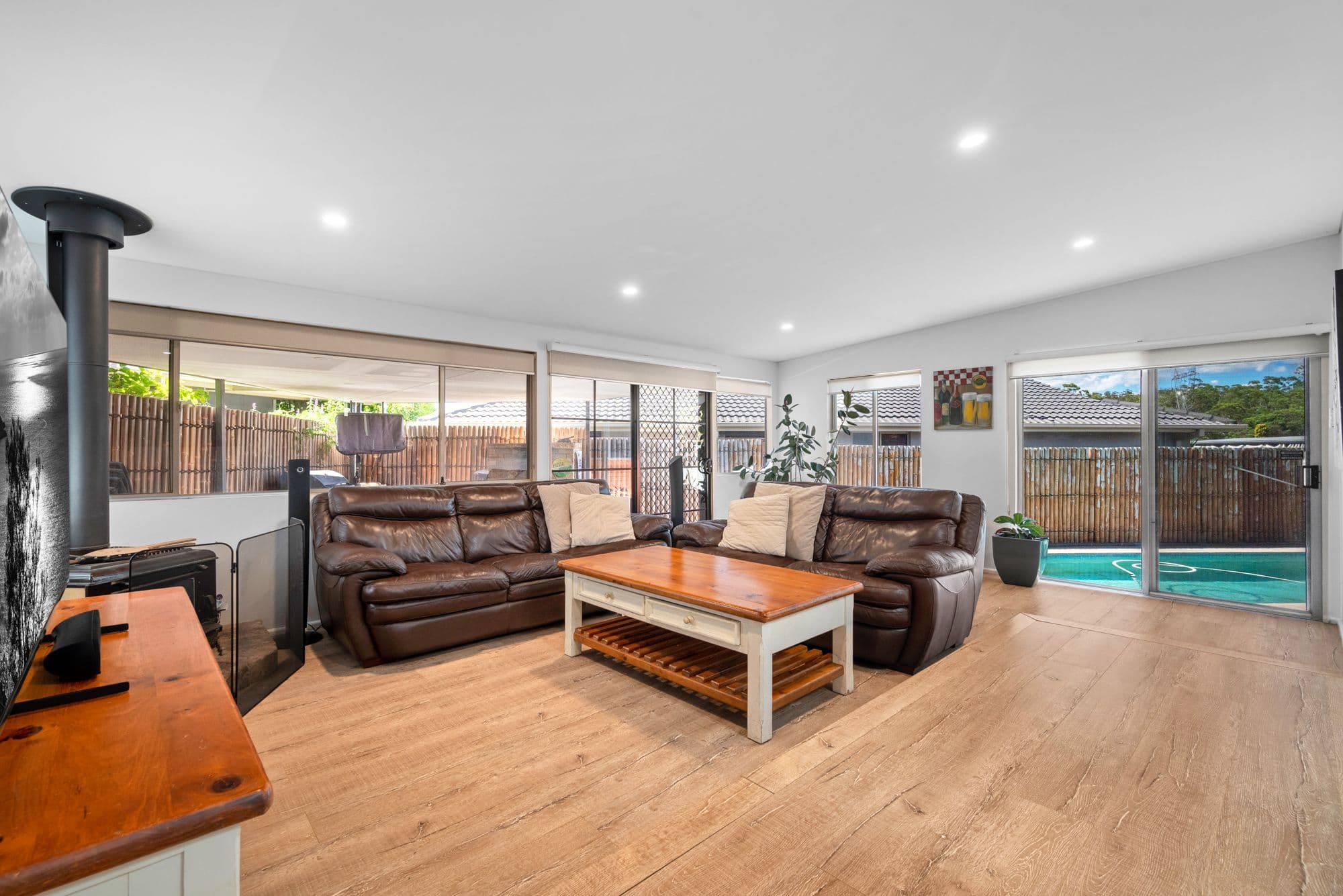 31 Trobriand Crescent, Glenfield NSW 2167, Glenfield - Thumbnail 2