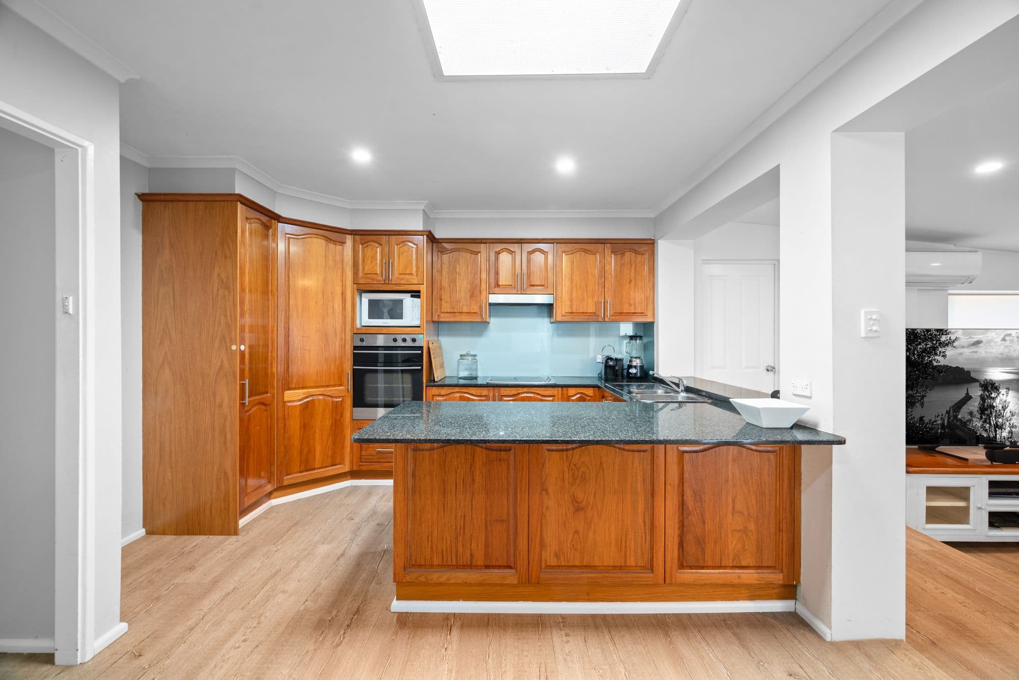 31 Trobriand Crescent, Glenfield NSW 2167, Glenfield - Thumbnail 5