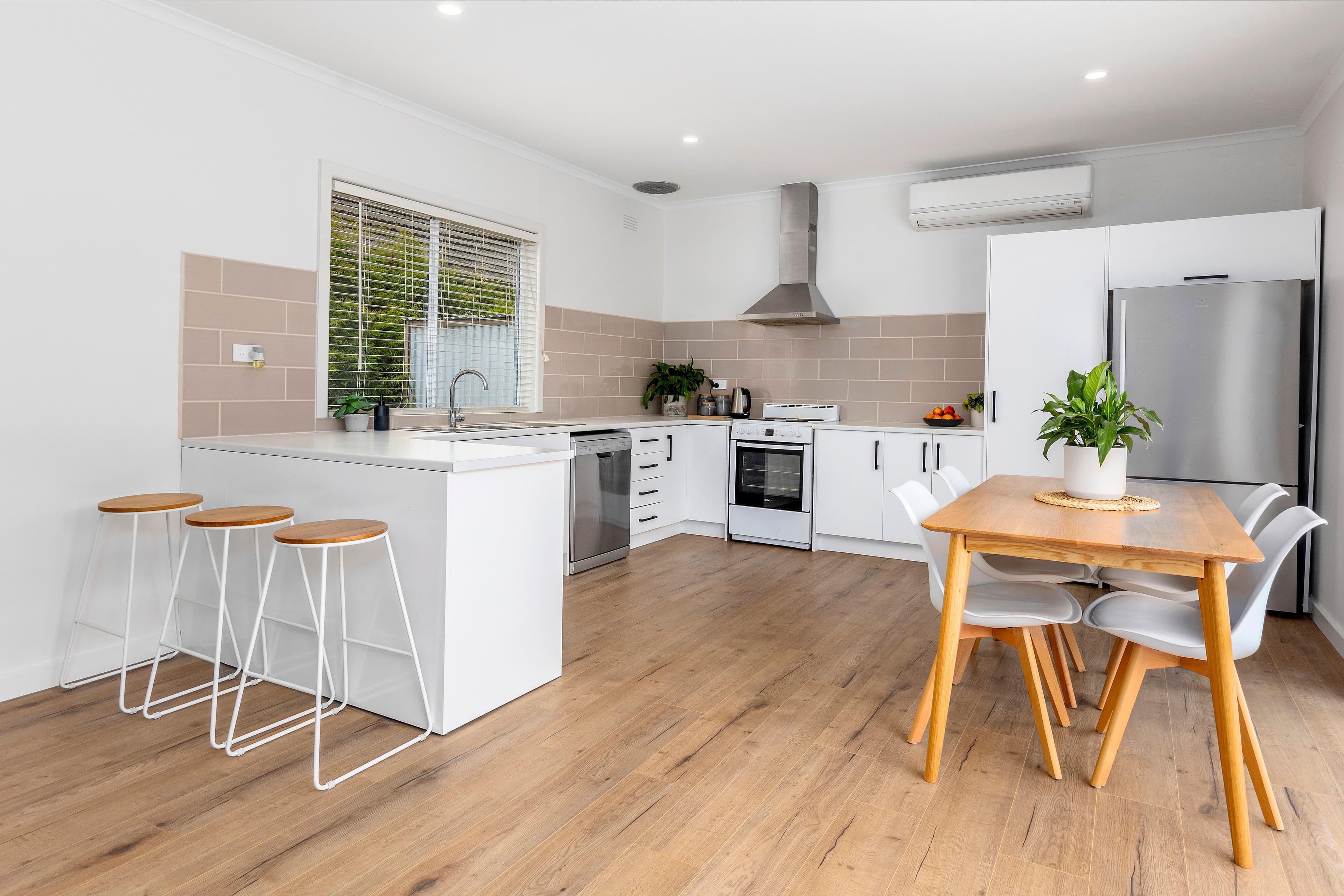 19 Potton Avenue, Rosebud VIC 3939, Rosebud - Thumbnail 4