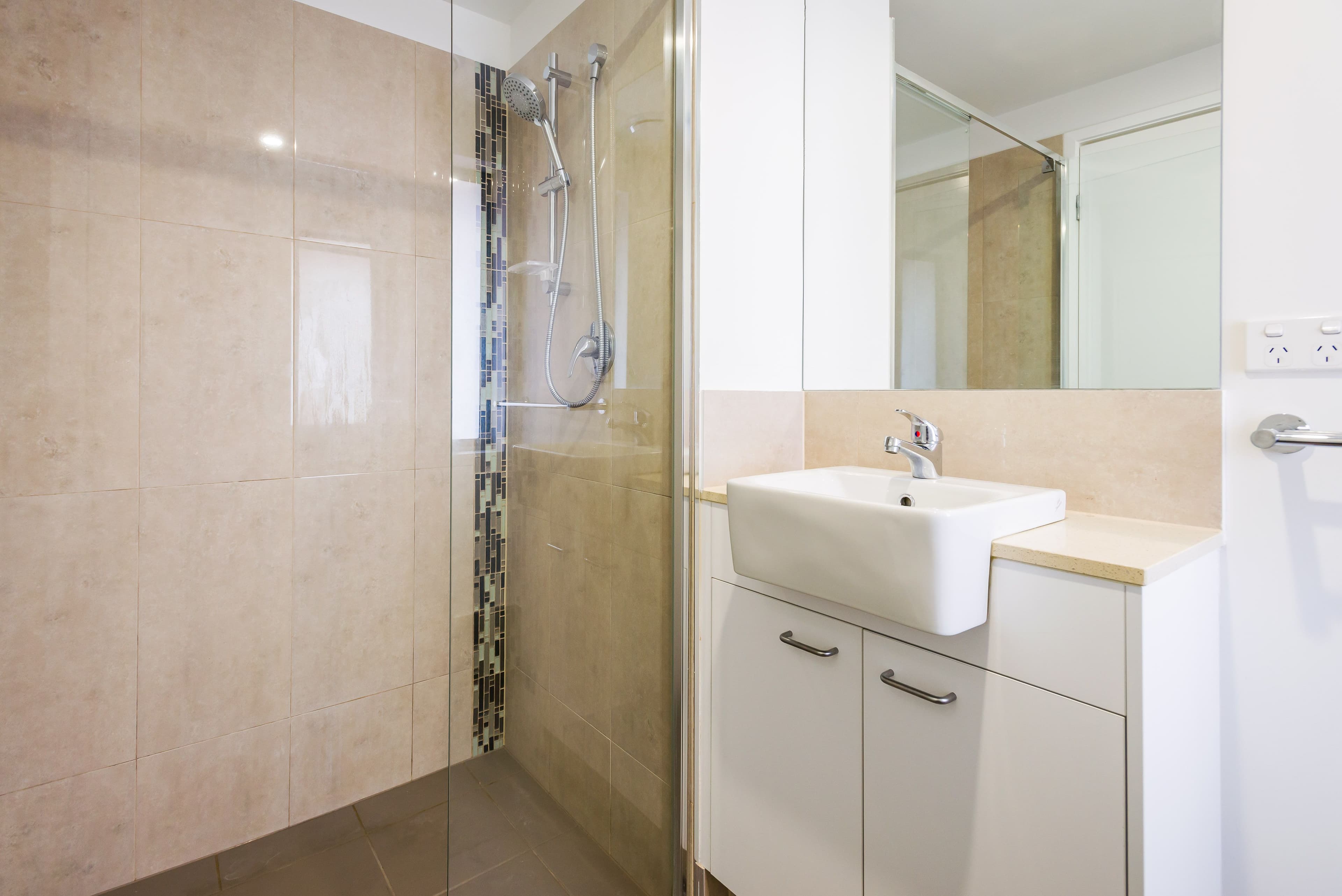 2240-2242 Logan Road, Upper Mount Gravatt QLD 4122, Upper Mount Gravatt - Thumbnail 5
