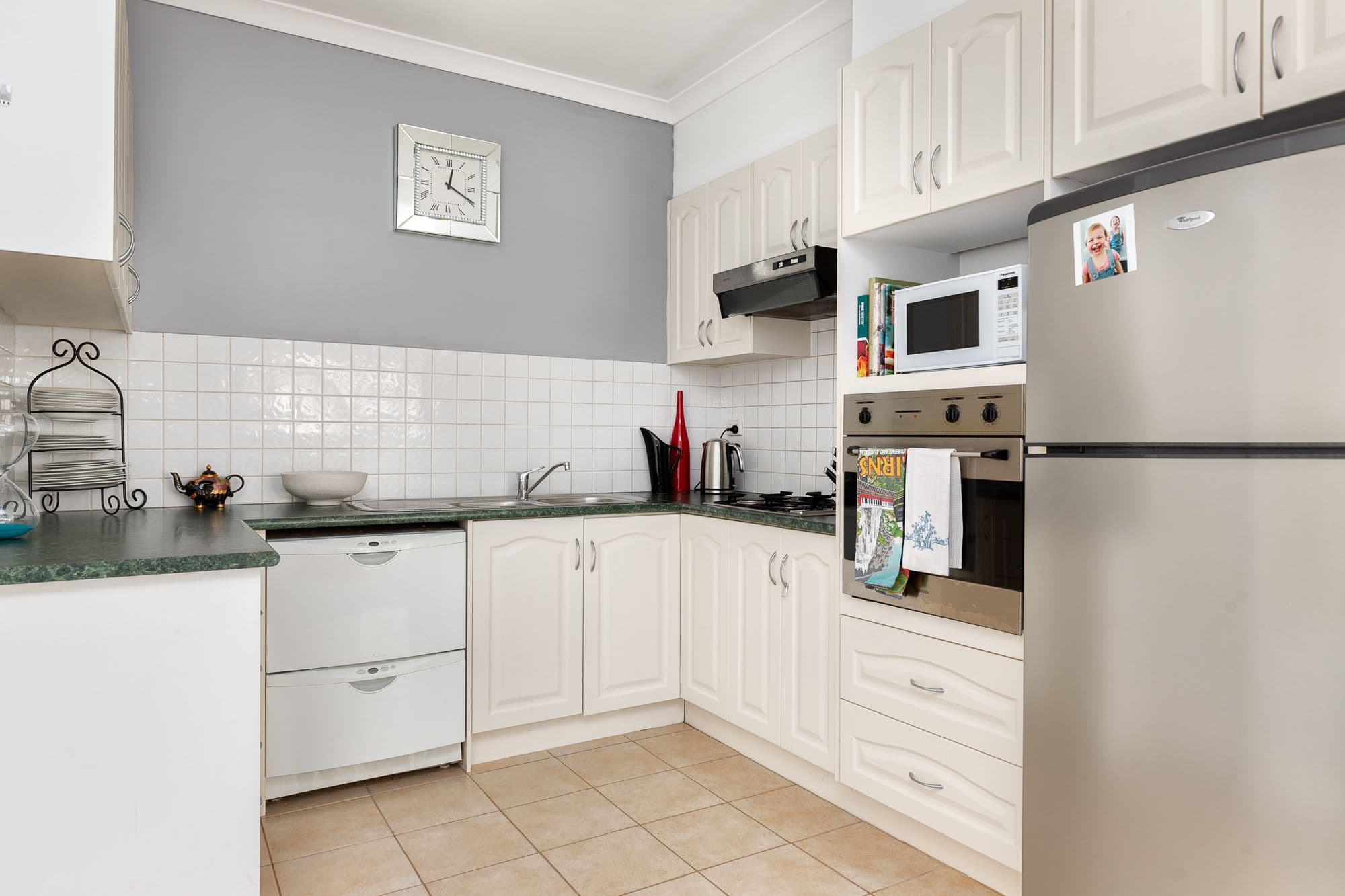 10 Parkhill Drive, Berwick VIC 3806, Berwick - Thumbnail 4