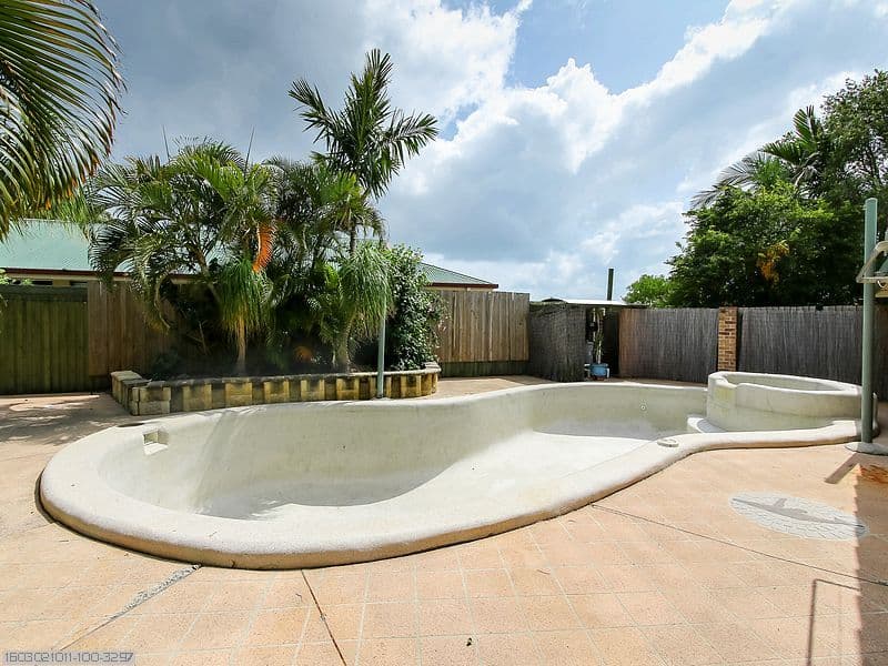 42 Aimee Drive, Urangan QLD 4655, Urangan - Image 1