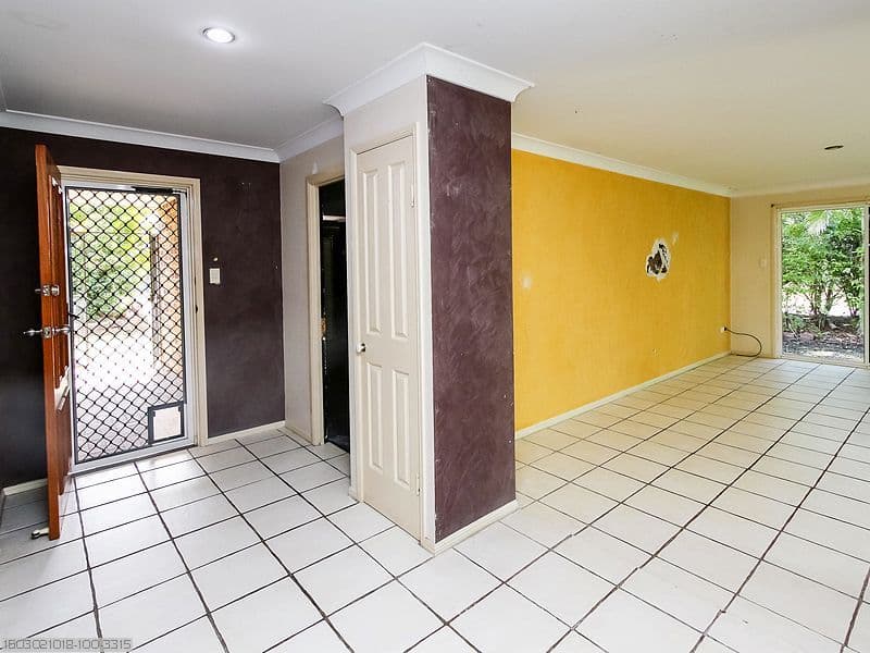 42 Aimee Drive, Urangan QLD 4655, Urangan - Thumbnail 3