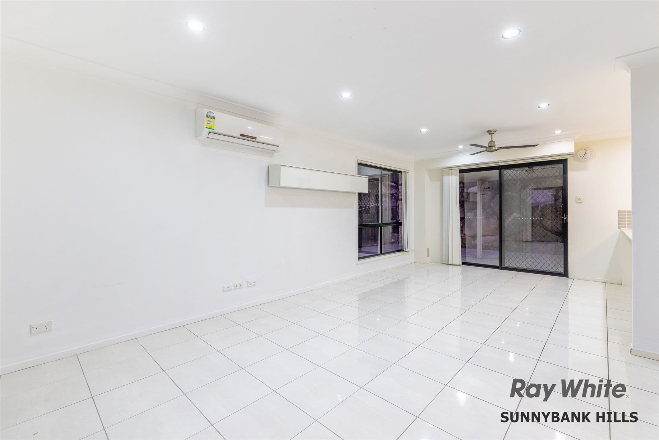 127 Stones Road, Sunnybank Hills QLD 4109, Sunnybank Hills - Thumbnail 2