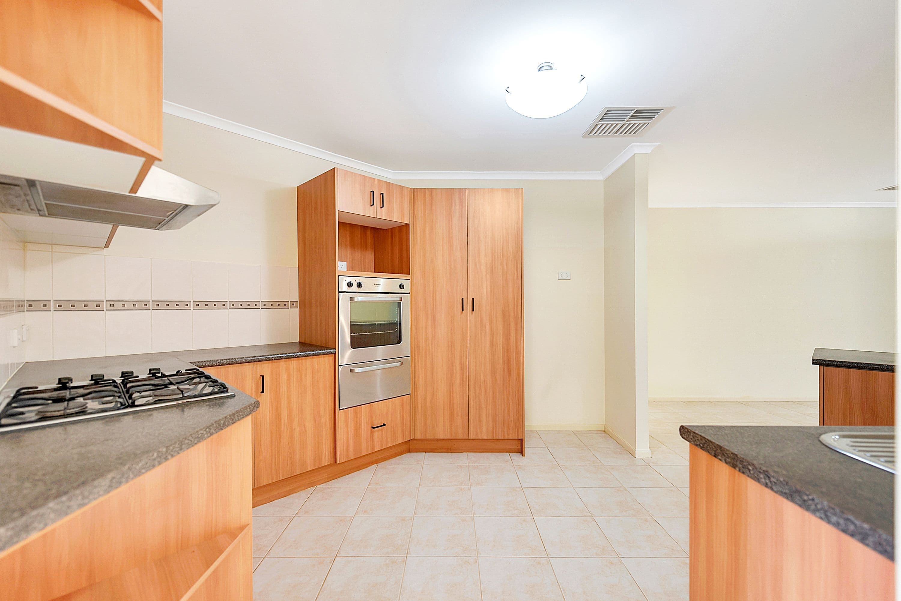 1 Leo Court, Salisbury North SA 5108, Salisbury North - Thumbnail 3
