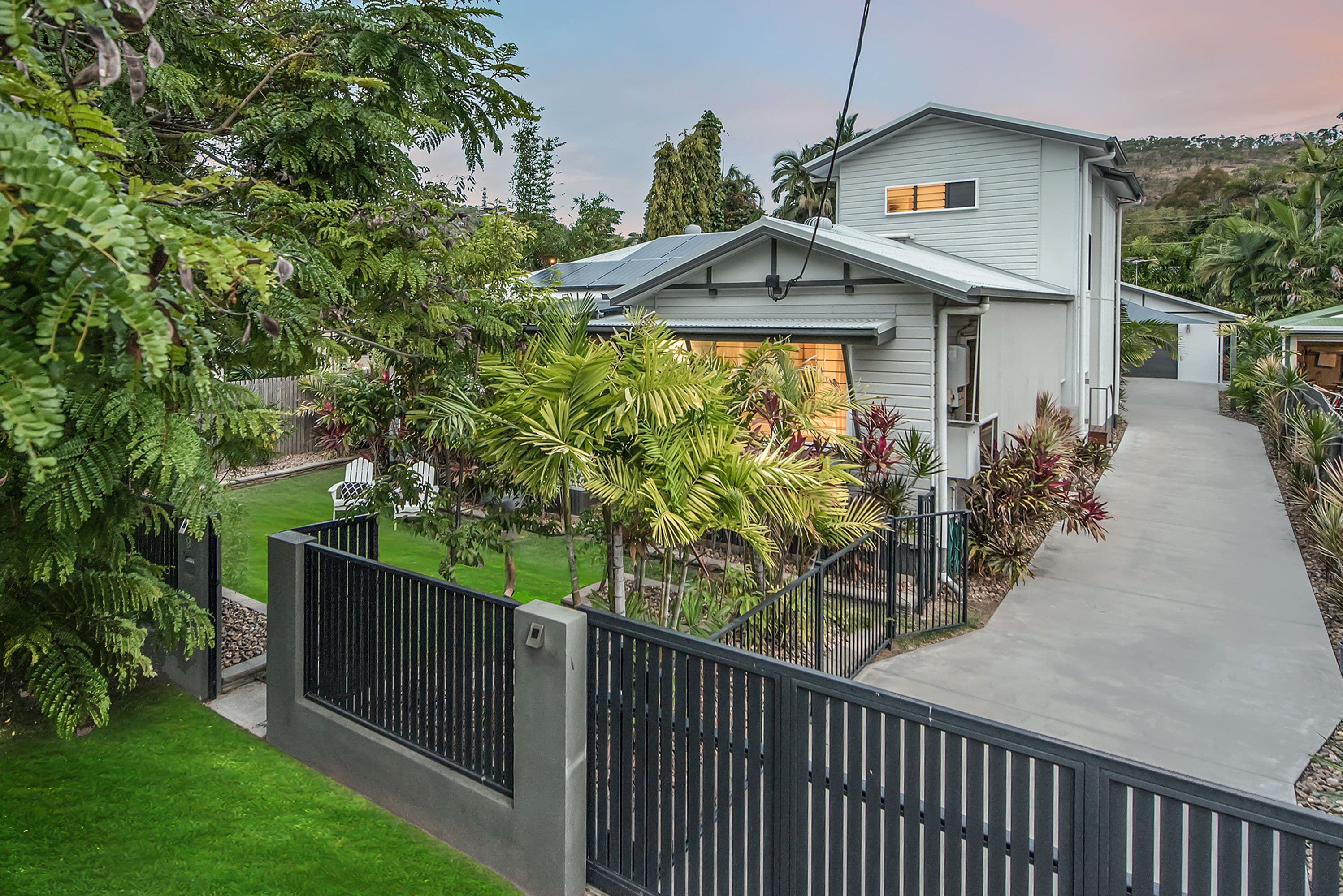 9 Parry Street, Belgian Gardens QLD 4810, Belgian Gardens - Image 1