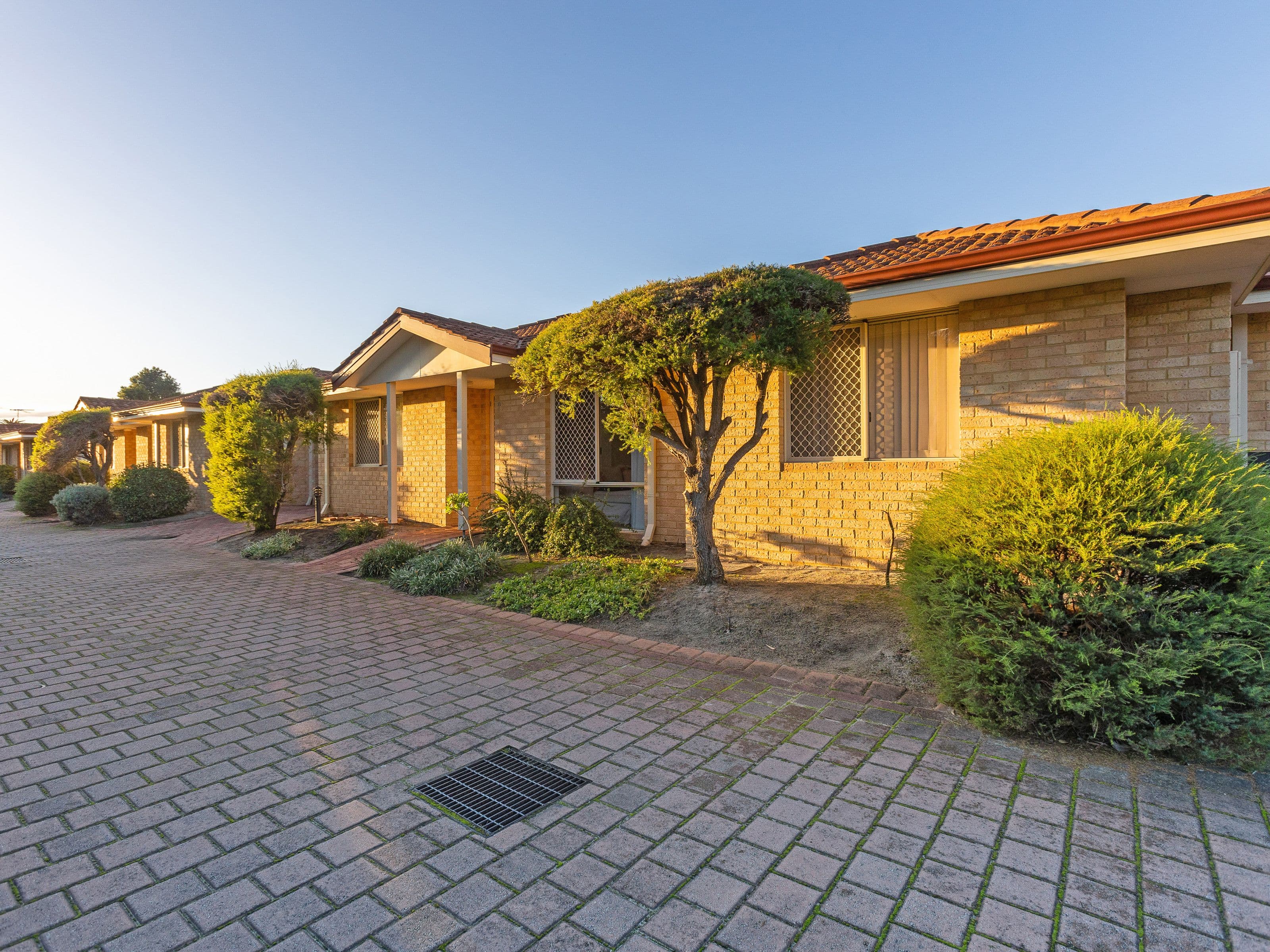 278 Wharf Street, Queens Park WA 6107, Queens Park - Image 1