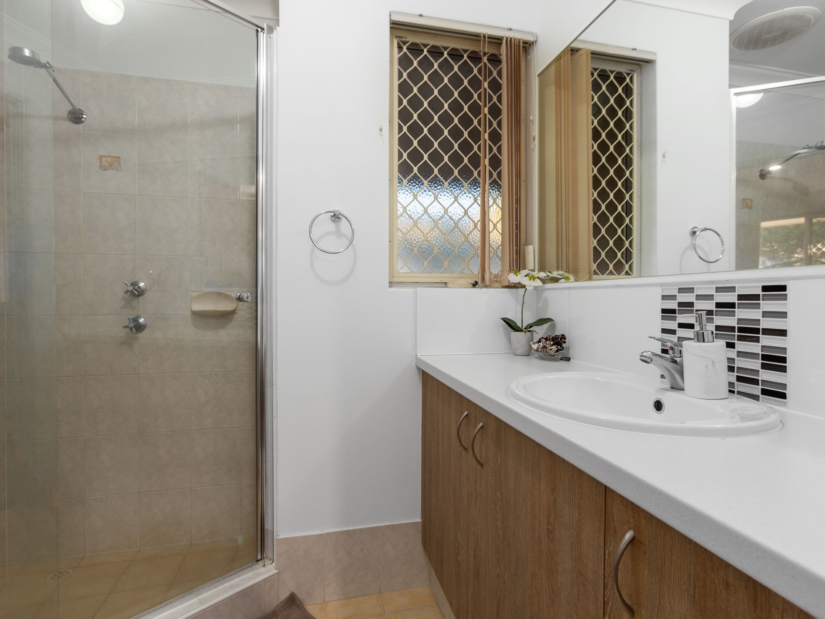 278 Wharf Street, Queens Park WA 6107, Queens Park - Thumbnail 5