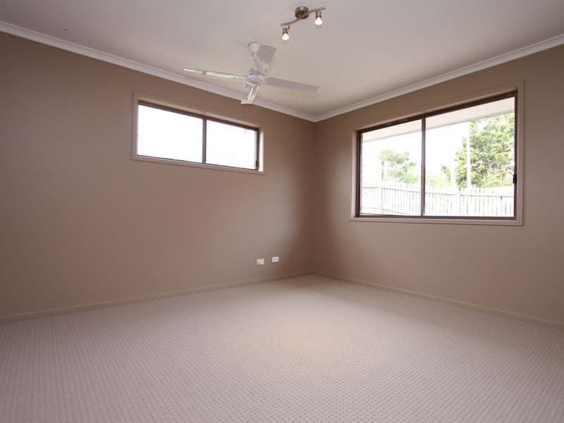 10 Conifer Street, HILLCREST QLD 4118, Hillcrest - Thumbnail 8