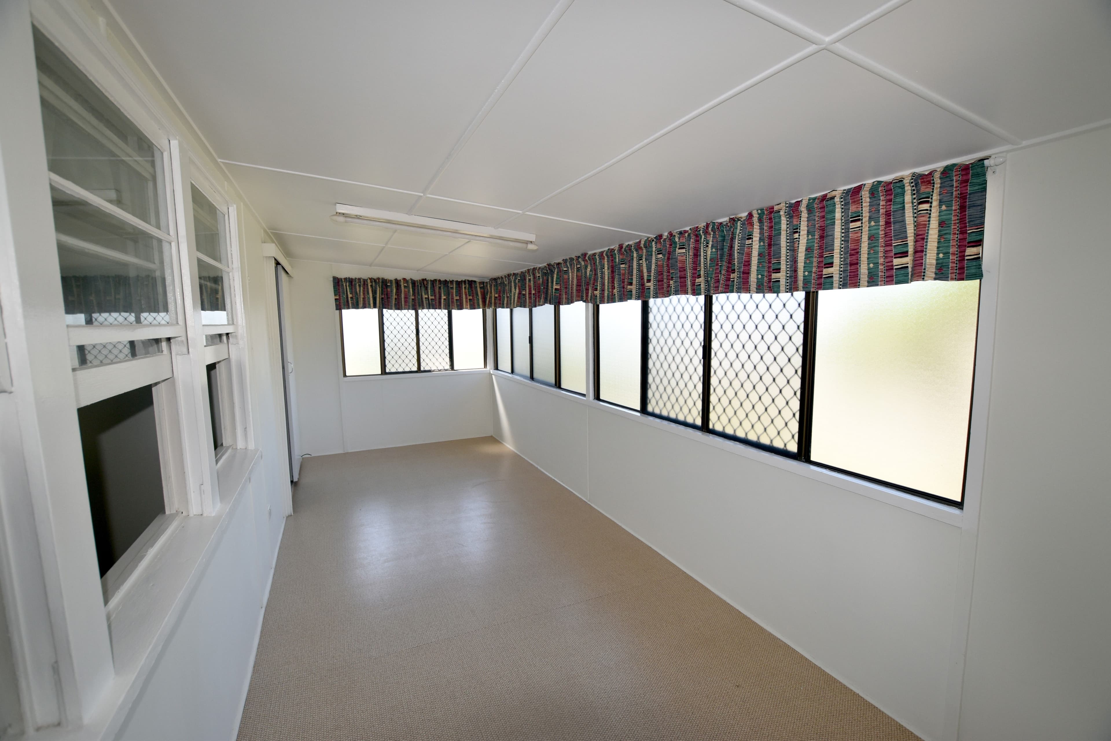 105 Barney Street, Barney Point QLD 4680, Barney Point - Thumbnail 2