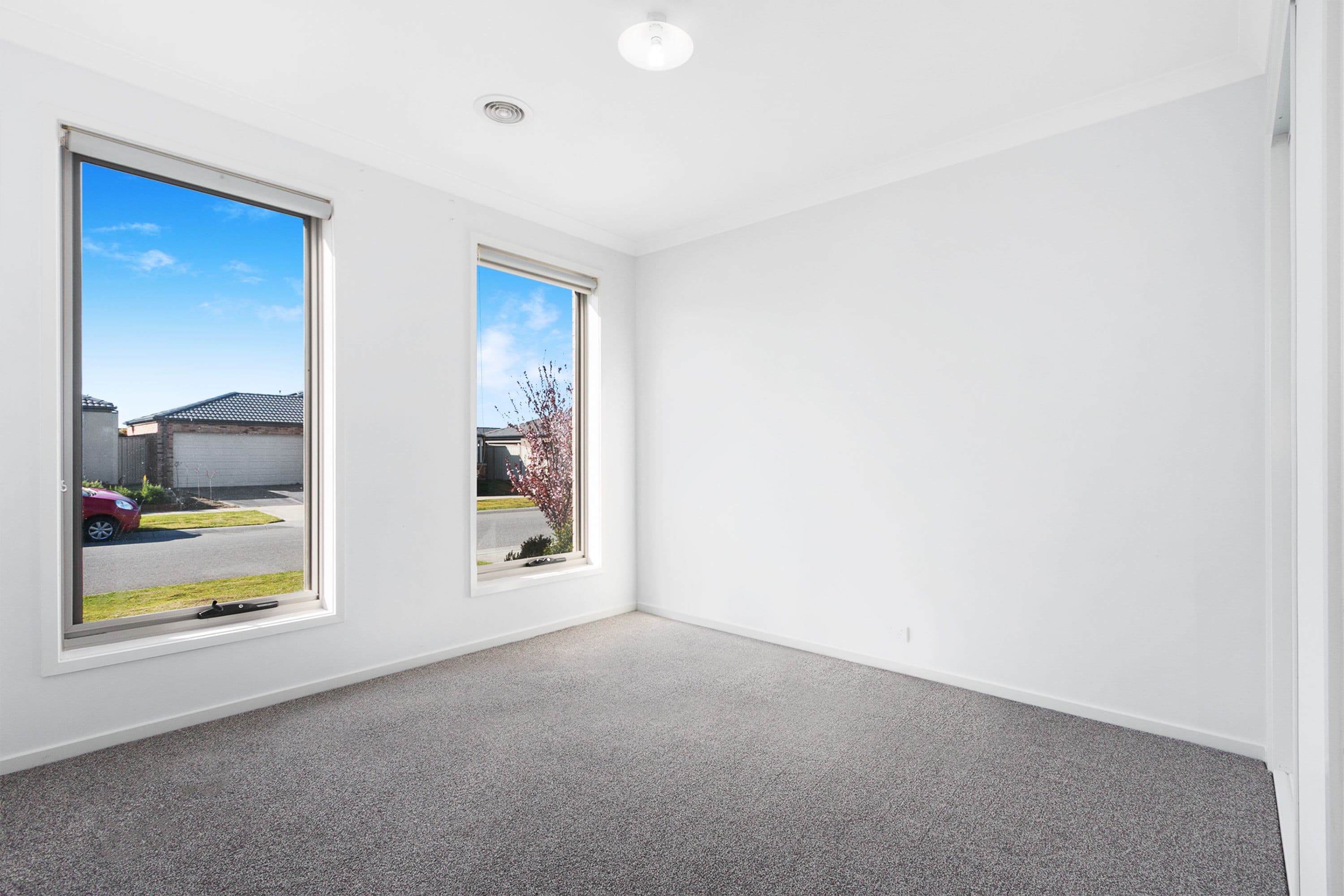 23 Warbler Street, Pakenham VIC 3810, Pakenham - Thumbnail 7
