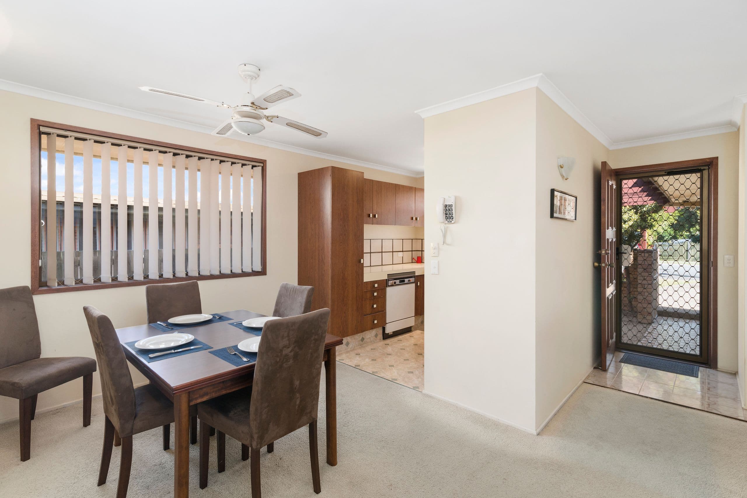 16 Boundary Street, Currumbin Waters QLD 4223, Currumbin Waters - Thumbnail 4