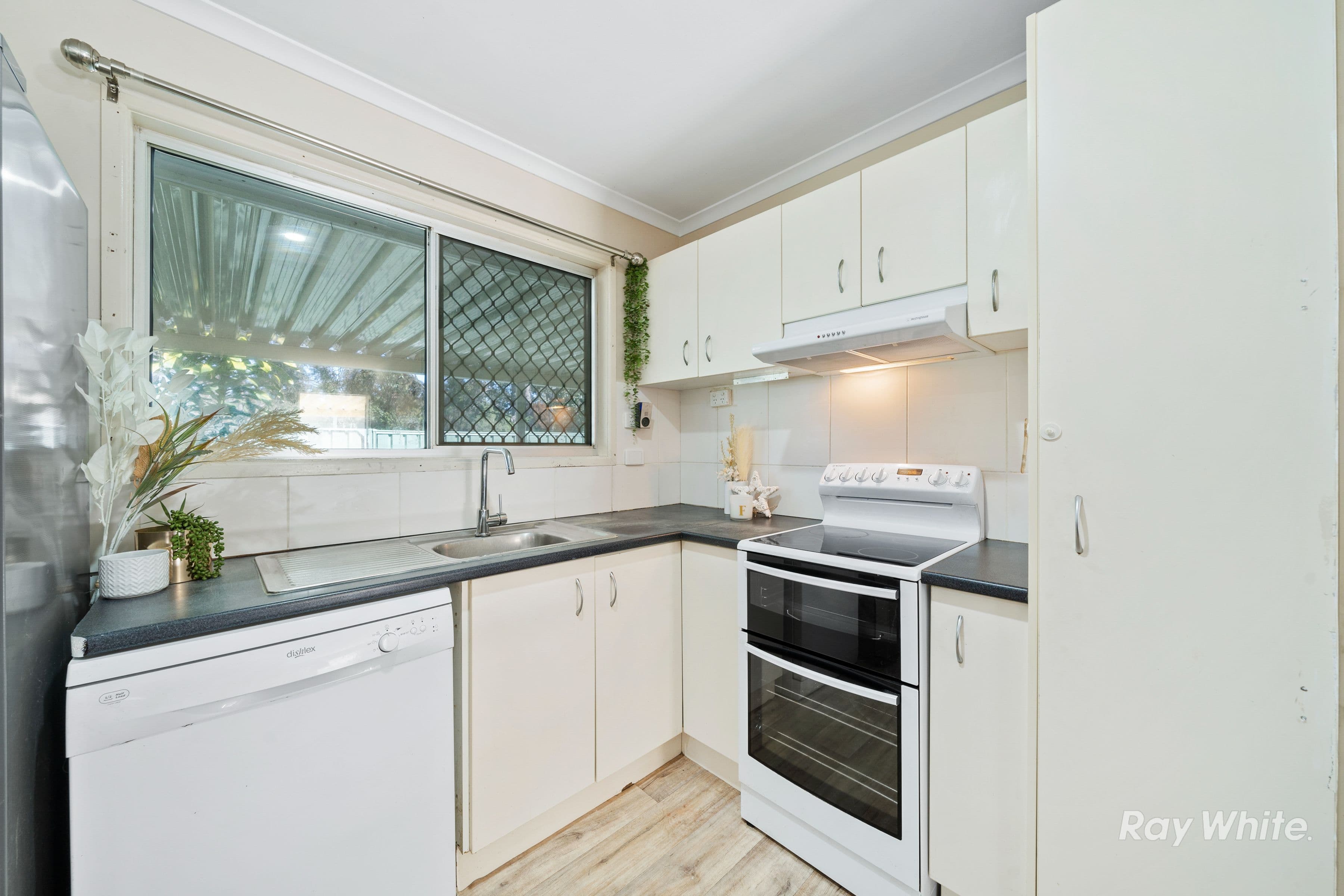 43 Tarlo Street, Eagleby QLD 4207, Eagleby - Thumbnail 7