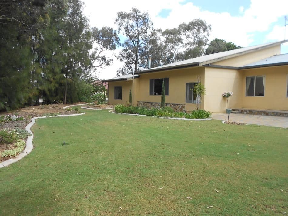 4 Seventh Street, Bordertown SA 5268, Bordertown - Thumbnail 2