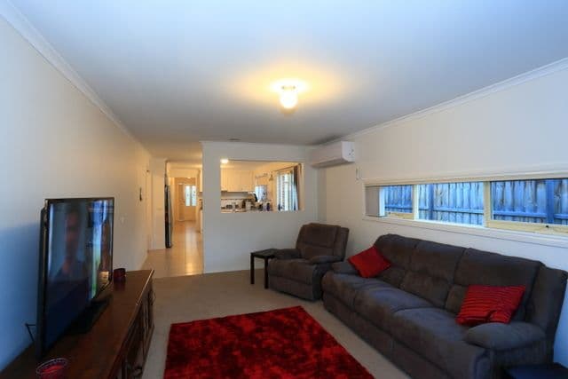35 Syme Road, PAKENHAM VIC 3810, Pakenham - Thumbnail 5