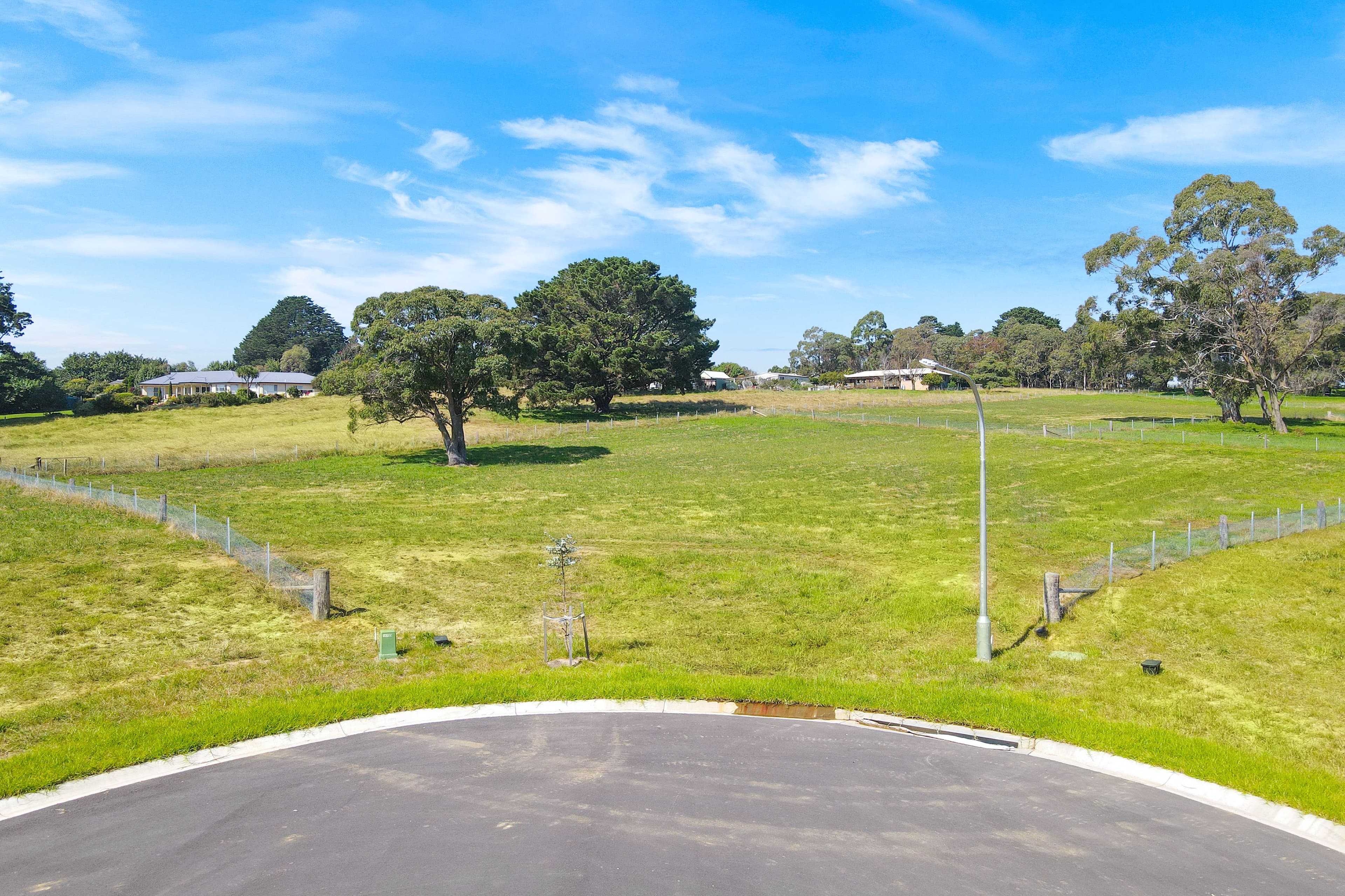 19 Hazelton Drive, Moss Vale NSW 2577, Moss Vale - Thumbnail 2