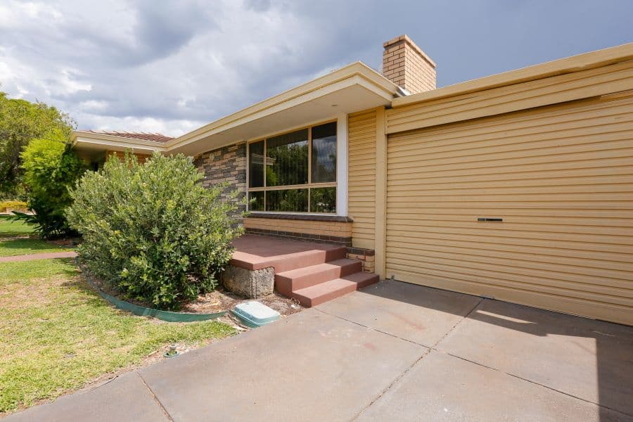 12 Dixon Avenue, Kewdale WA 6105, Kewdale - Thumbnail 2
