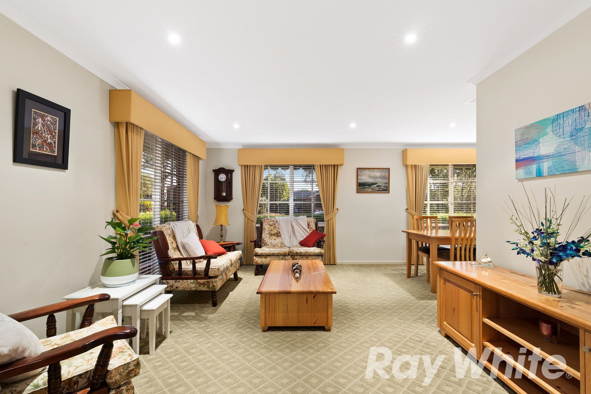 22 Watersedge Close, Knoxfield VIC 3180, Knoxfield - Thumbnail 2