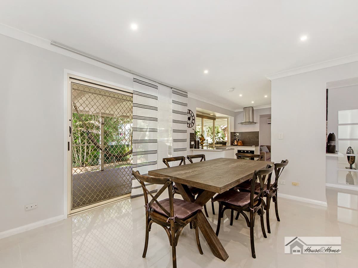 26 Pineneedle Court, Oxenford QLD 4210, Oxenford - Thumbnail 7