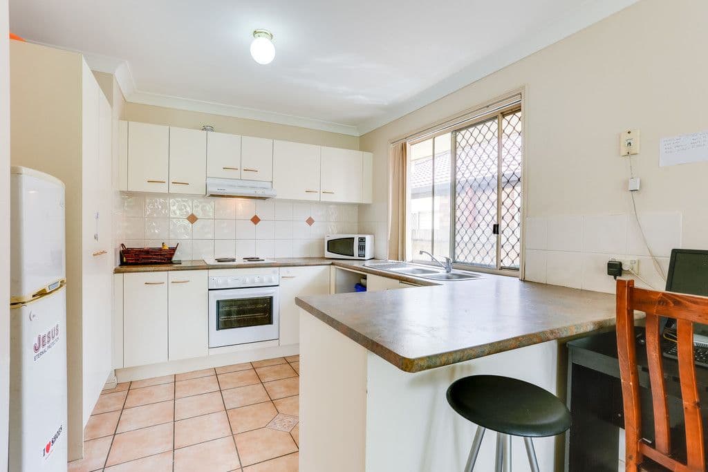 6 Kew Close, FOREST LAKE QLD 4078, Forest Lake - Thumbnail 6