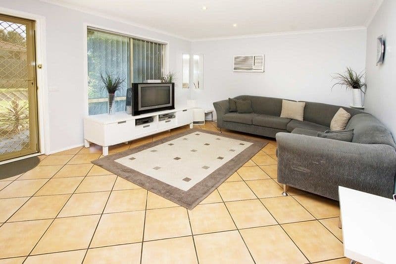 18 Cormorant Crescent, GLENMORE PARK NSW 2745, Glenmore Park - Thumbnail 2