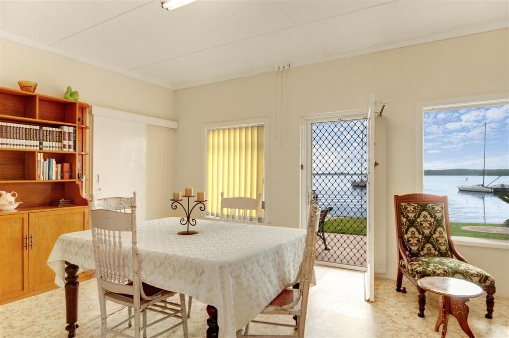 37 Sunshine Parade, SUNSHINE NSW 2264, Sunshine - Thumbnail 7