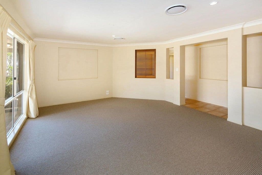 16 Beerwah Street, PACIFIC PINES QLD 4211, Pacific Pines - Thumbnail 2
