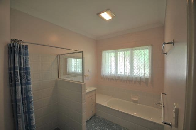 8 Blue Ridge Avenue, WULGURU QLD 4811, Wulguru - Thumbnail 5