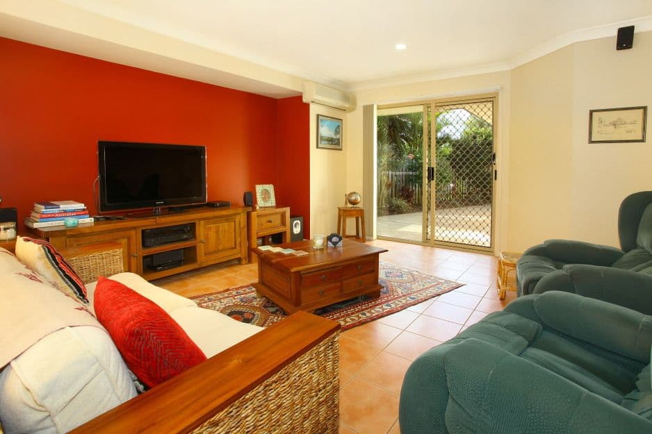 30 Ellis Drive, Mudgeeraba QLD 4213, Mudgeeraba - Thumbnail 2