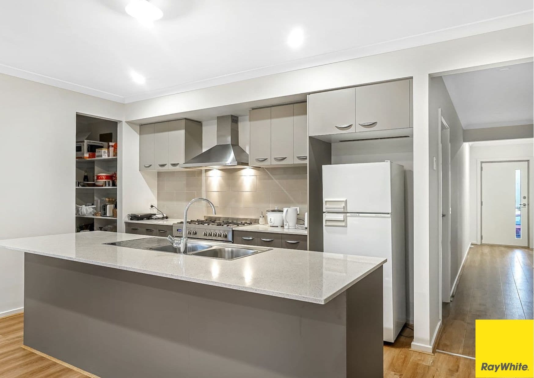 51 Perry Road, Werribee VIC 3030, Werribee - Thumbnail 2