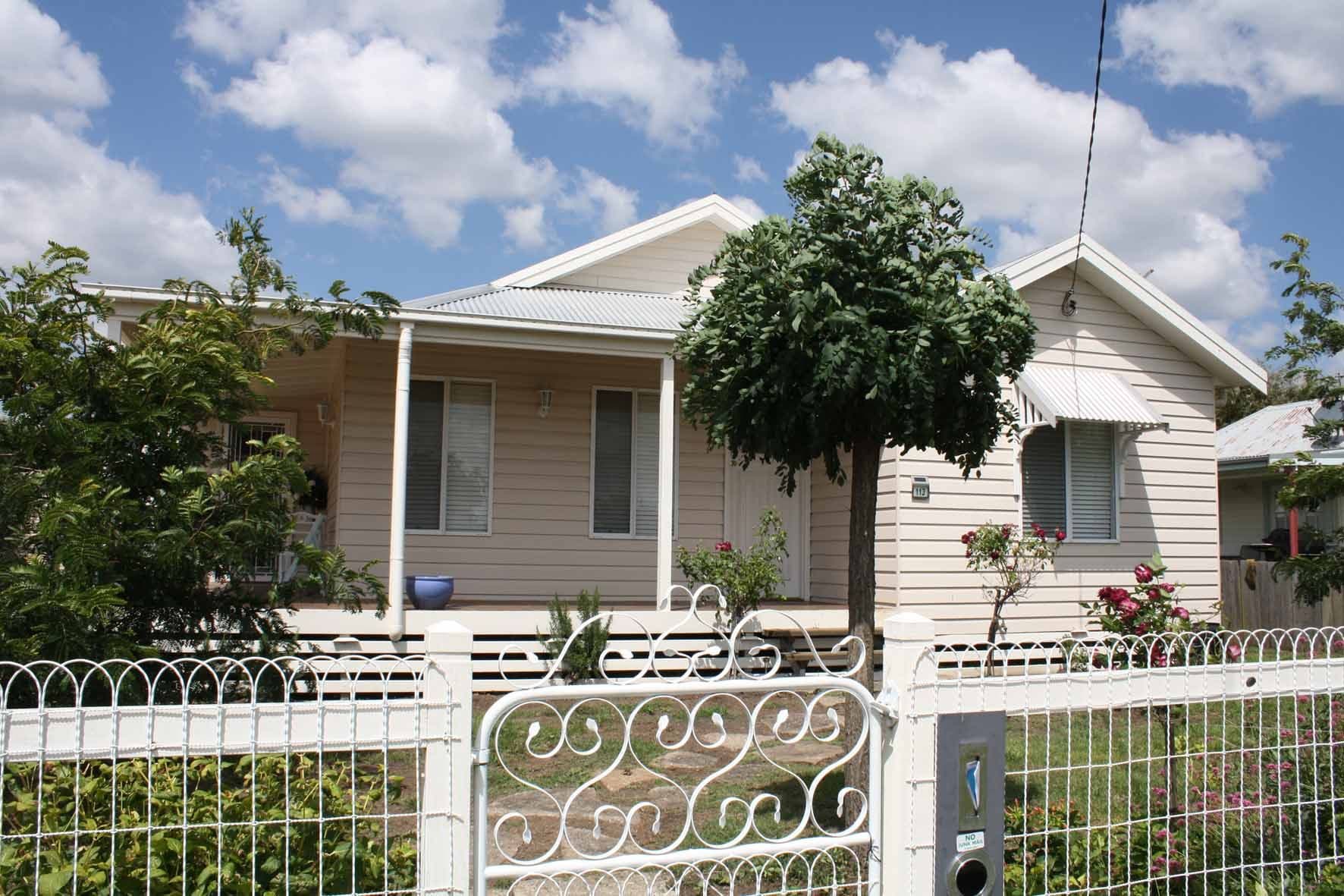 Glen Innes NSW 2370, Glen Innes - Image 1